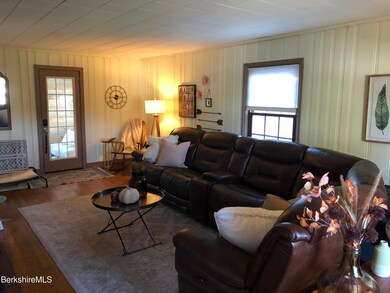 67 Gale Ave, Pittsfield, MA 01201 - photo 5