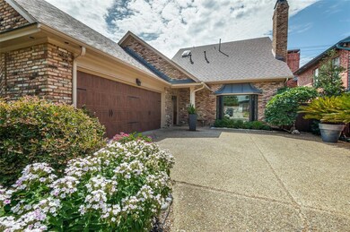 2706 Lawtherwood Ct, Dallas, TX 75214 - photo 2