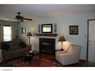 Den/Family/Great Room - Spacious family room offer