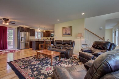 199 Walton Rd unit B, Seabrook, NH 03874 - photo 5