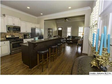 Spacious Eat In Kitchen