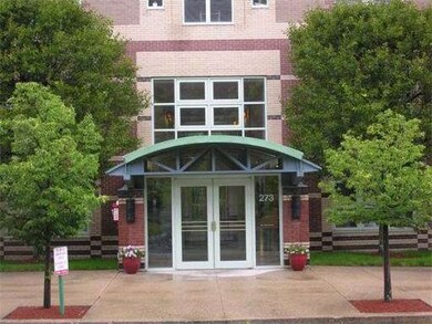 273 Cambridge Rd unit 711, Woburn, MA 01801 - photo 2