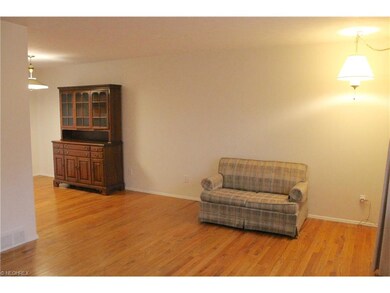 L-shaped Living Dining feels very spacious!