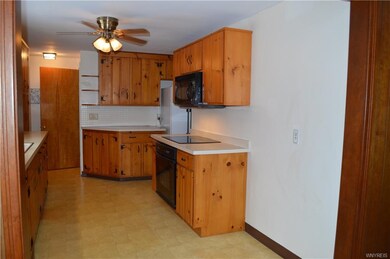 671 Treichler St, North Tonawanda, NY 14120 - photo 5