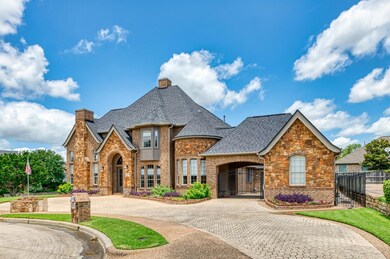 Exceptional! Electric Gate for Covered Parking of 4 Vehicles and access to Double and Single Garage