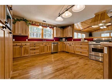 Kitchen. Cook s DREAM Kitchen Bounty of Work Space