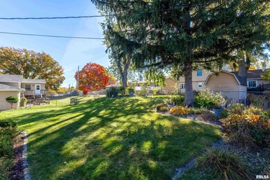 1325 W 43rd St, Davenport, IA 52806 - photo 7