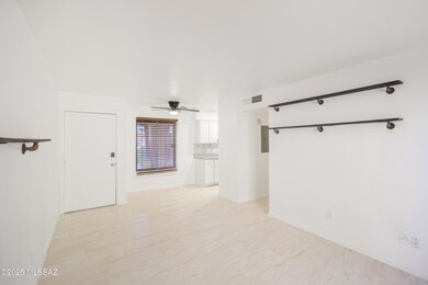 1810 E Blacklidge Dr unit 716, Tucson, AZ 85719 - photo 4