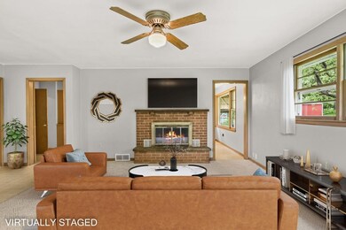 6345 Pheasant Ln, Verona, WI 53593 - photo 5