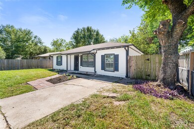 3902 Zephyr St, Houston, TX 77021 - photo 3