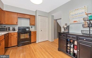 6901 Turnberry Ct, Frederick, MD 21703 - photo 4