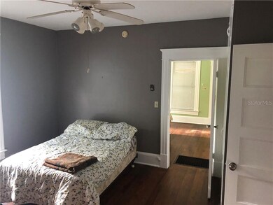 910 Hart St, Clearwater, FL 33755 - photo 4