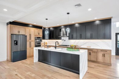 51 Stephen Dr, Plainview, NY 11803 - photo 7