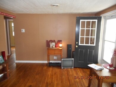 1712 N Buckles St, Muncie, IN 47303 - photo 2