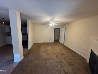2511 Huntscroft Ln unit 101, Raleigh, NC 27617 - photo 5