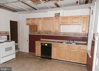 737 W Washington St, Hagerstown, MD 21740 - photo 6