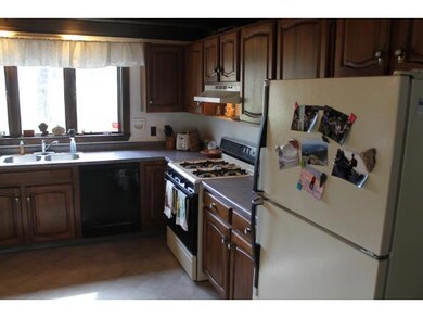 Eat in kitchen