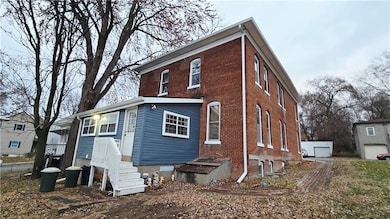 220 N 17th St, Saint Joseph, MO 64501 - photo 3