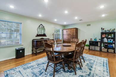 1514 N Avenue C-4