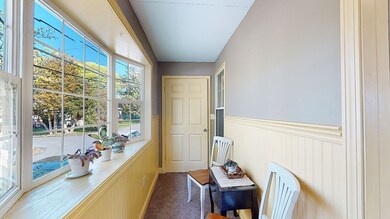 5 Douglas Rd, Saugus, MA 01906 - photo 4