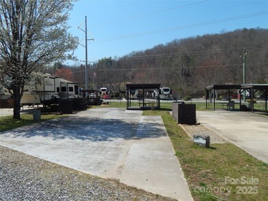 50 Timber Leaf Dr unit 8, Sylva, NC 28779 - photo 2