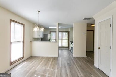 4887 Autumn Cir, Stone Mountain, GA 30088 - photo 6