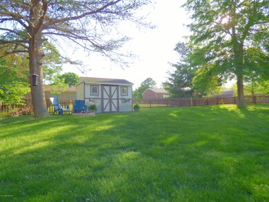 302 Jasper Ln, Mount Washington, KY 40047 - photo 3