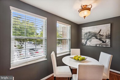 19320 Running Cedar Ct, Germantown, MD 20876 - photo 3