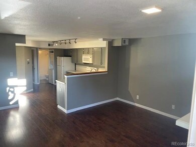 980 S Dawson Way unit 11, Aurora, CO 80012 - photo 3