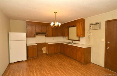 415 1st Ave, Statesville, NC 28677 - photo 3