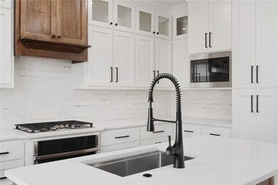 105 NW Ozark Way, Bentonville, AR 72712 - photo 7