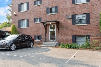 50 Tuttle St unit 5, Wakefield, MA 01880 - photo 4