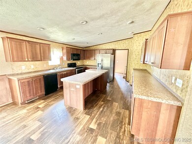 171 E Brooken Rd, Stigler, OK 74462 - photo 6