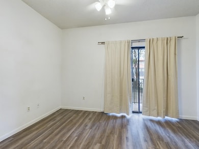 2901 San Jacinto Blvd unit 104, Austin, TX 78705 - photo 6