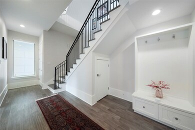 1810 Branard St unit B, Houston, TX 77098 - photo 5