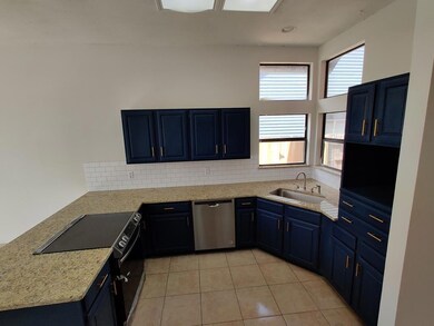 9947 Elise Falls, San Antonio, TX 78255 - photo 4