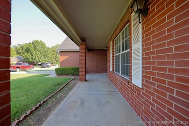 Nice long porch to relax on and visit with neighbors