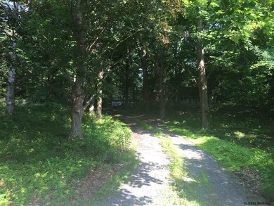 135 Droms Rd, Schenectady, NY 12302 - photo 7