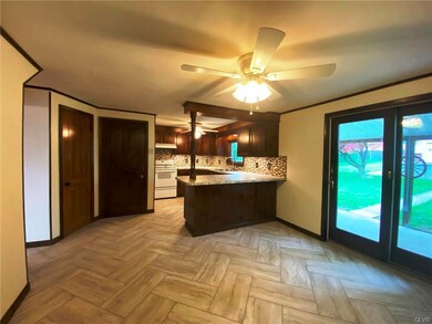 164 S 3rd St, Lehighton, PA 18235 - photo 4