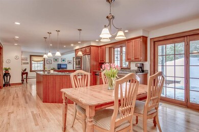 8 Carriage Ln, Hanover, NH 03755 - photo 4