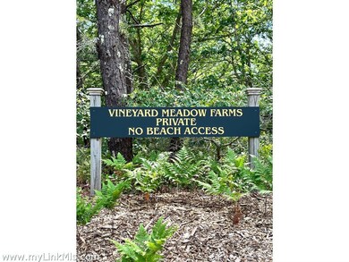 168 Charles Neck Way unit 49, Vineyard Haven, MA 02568 - photo 3