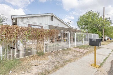 518 Blair St, Laredo, TX 78040 - photo 2
