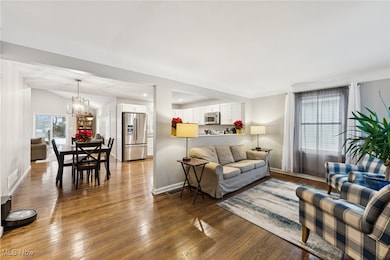 526 Glen Park Dr, Bay Village, OH 44140 - photo 2