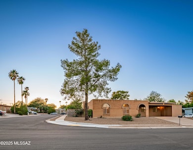 2220 S Tree Moss Ave, Tucson, AZ 85710 - photo 3