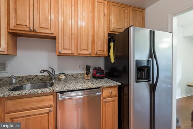 6143 Leesburg Pike unit 406, Falls Church, VA 22041 - photo 5