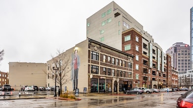333 Massachusetts Ave unit 305, Indianapolis, IN 46204 - photo 2