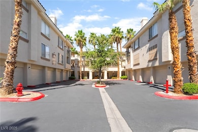 7123 S Durango Dr unit 204, Las Vegas, NV 89113 - photo 2