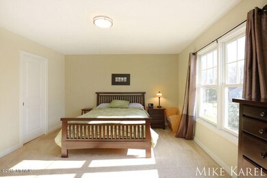 5397 Meadow Run Dr SW, Wyoming, MI 49509 - photo 7