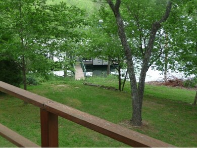 13 Walnut Ln, Kimberling City, MO 65686 - photo 2