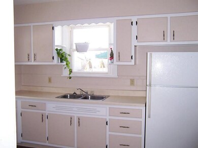 1825 Irwin St, Aliquippa, PA 15001 - photo 5